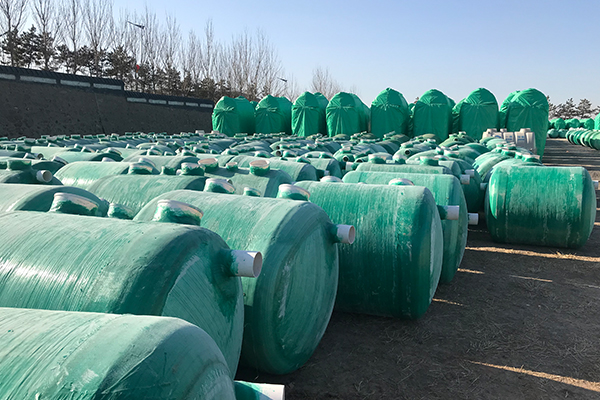 玻璃鋼化糞池的價(jià)格和哪幾點(diǎn)有關(guān)系 玻璃鋼化糞池的價(jià)格和哪幾點(diǎn)有關(guān)系